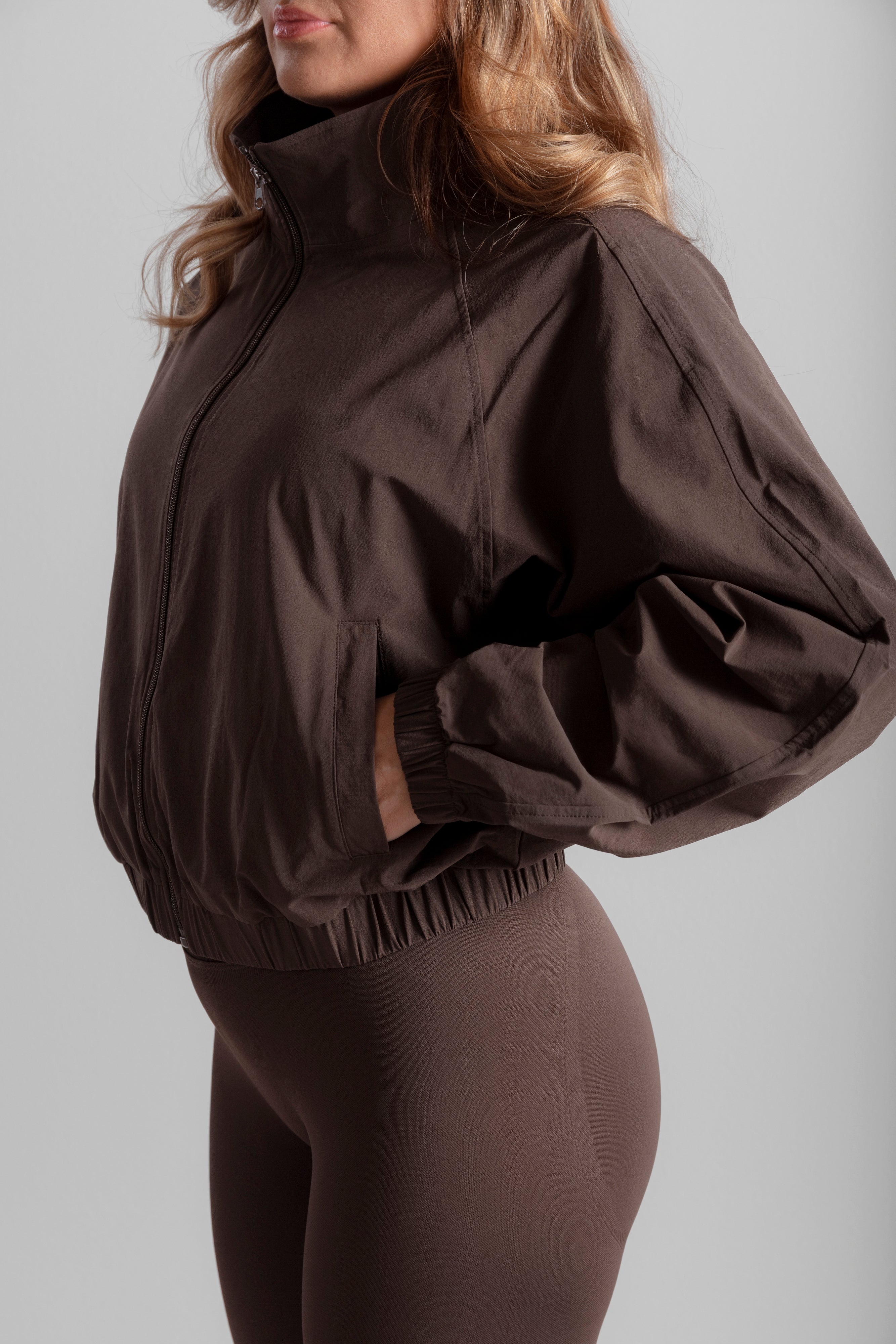 Ease Jacket - Cocoa
