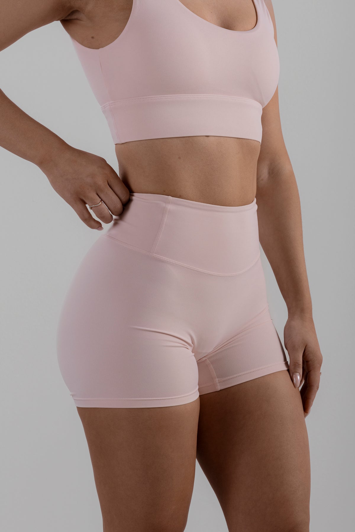 Forme Shorts – Soft Pink