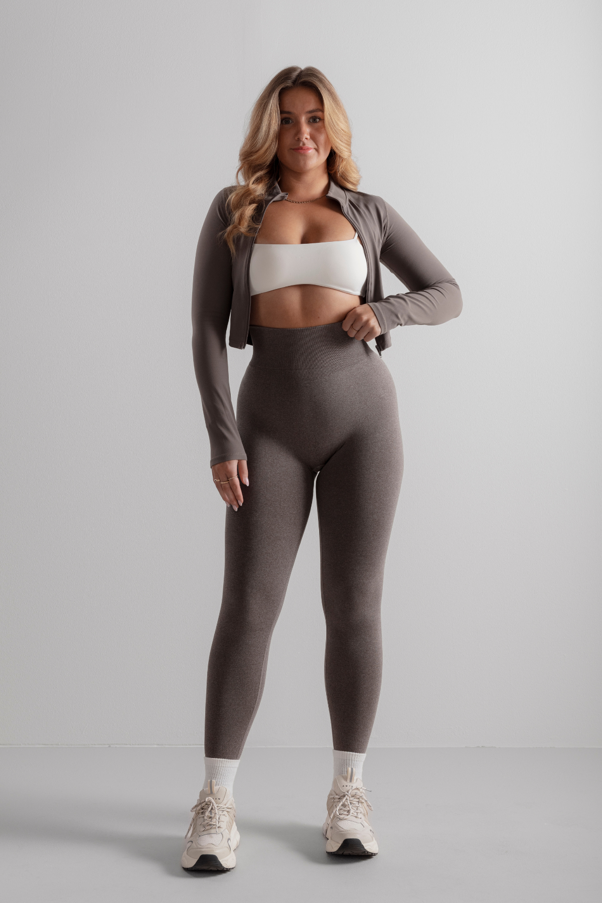 Ash Brown Essence Seamless Tights