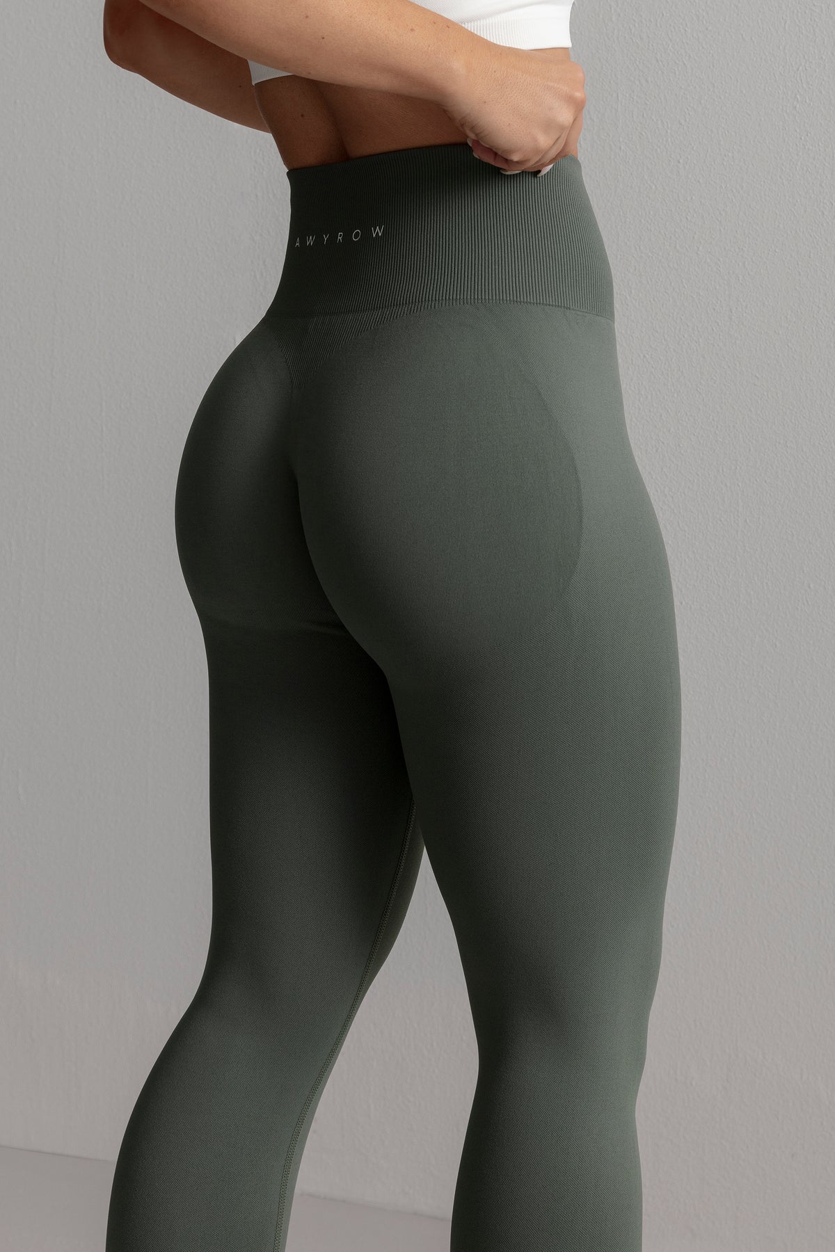 Sculpt Seamless Tights - Sage Khaki