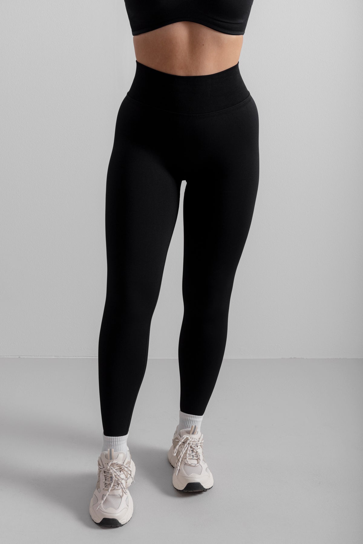 Core Seamless Tights - Black