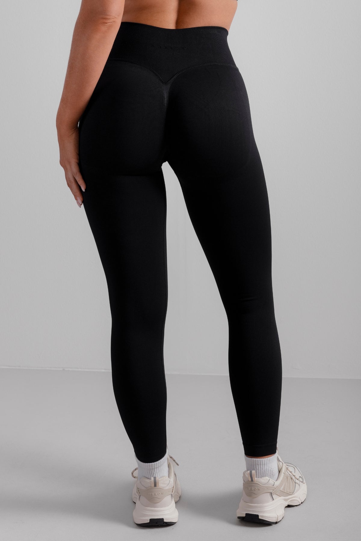 Core Seamless Tights - Black